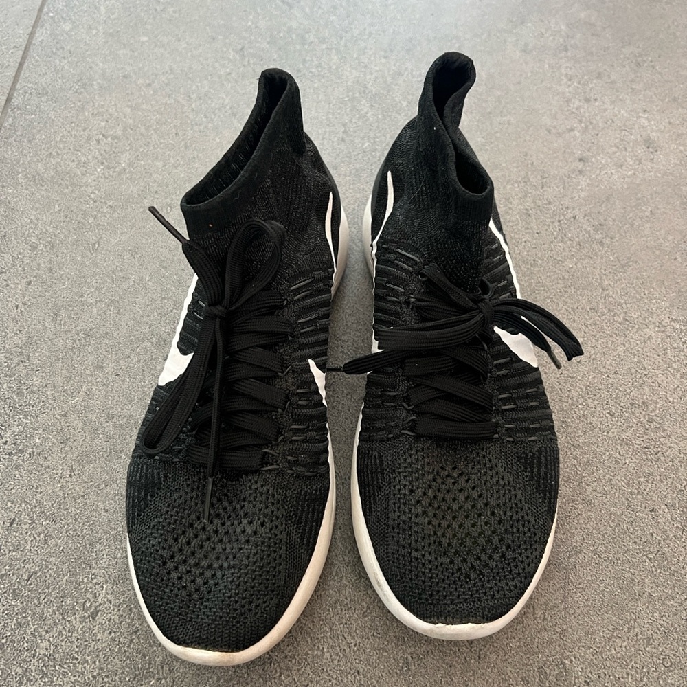 Nike Women’s Black Running Shoes - Ankle